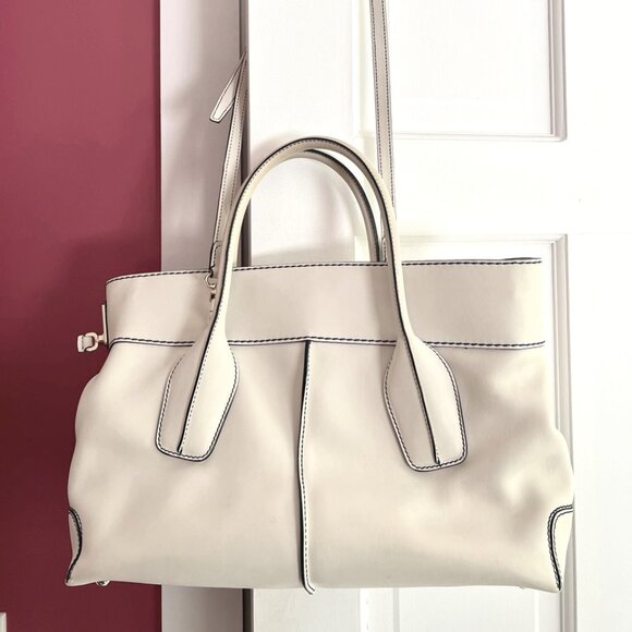 AUTHENTIC Italian Designer Tod's 'D Bag' Shoulder Bag - Picture 2 of 15